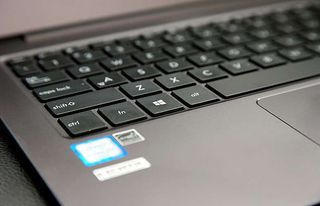 Asus ZenBook UX305CA Keyboard