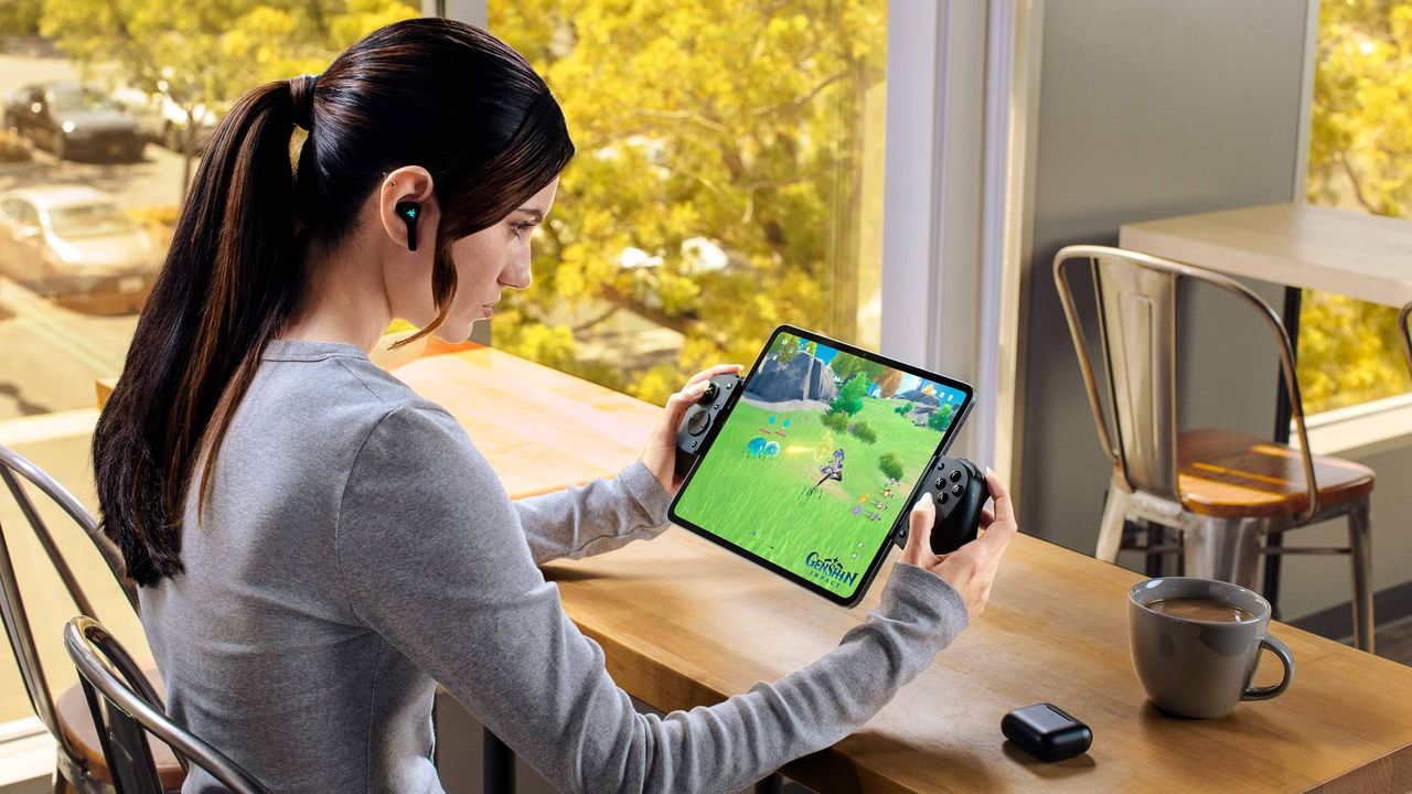 Images of the Razer Kishi V3 line of mobile controllers.