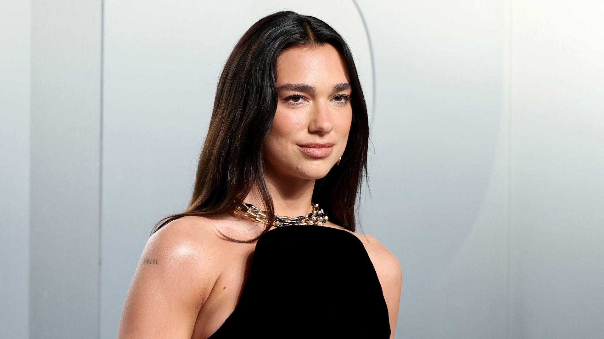 an image of Dua Lipa attending the 2026 Vanity Fair Oscar Party Hosted By Mark Guiducci at Los Angeles County Museum of Art on March 15, 2026 in Los Angeles, California. (Photo by Amy Sussman/Getty Images for Vanity Fair)
