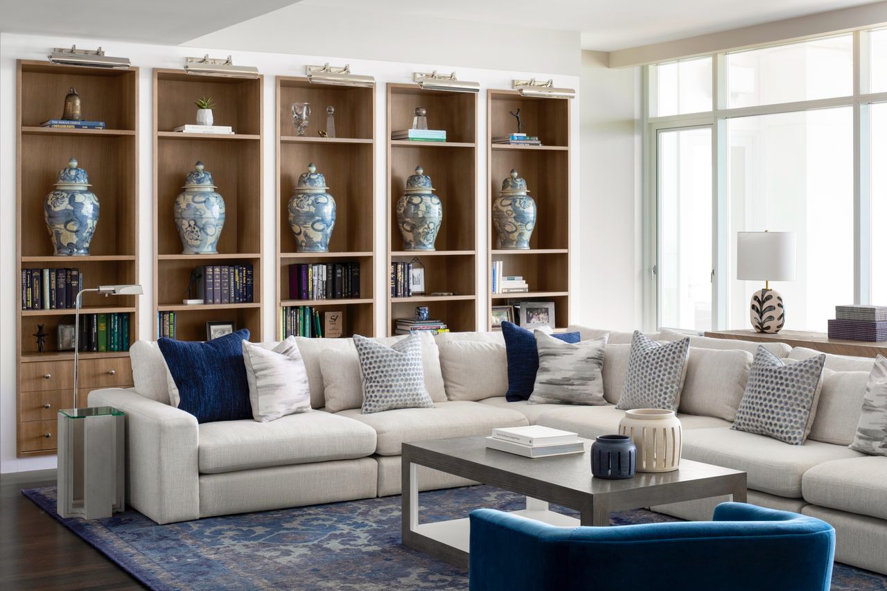 This is Nate Berkus' Lighting Trick for "Elegant" Shelving | Livingetc