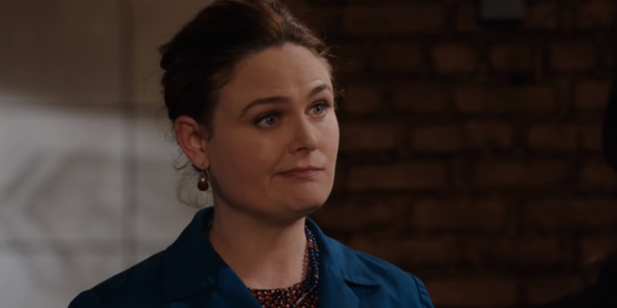 Bones' Emily Deschanel Is Joining Nathan Fillion's The Rookie For An