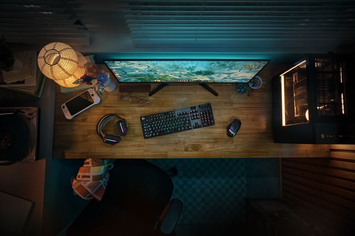 Logitech G ASTRO A50 Gen 5 &amp; G915 X