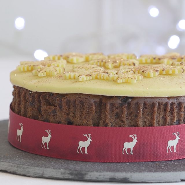 Easy Christmas Cake Recipe