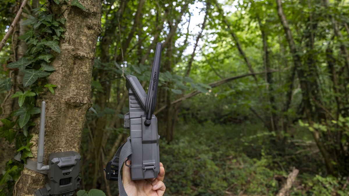 Side view of the Spypoint FLEX-S-Dark trail camera
