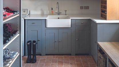 Grey back kitchen with belfast sink