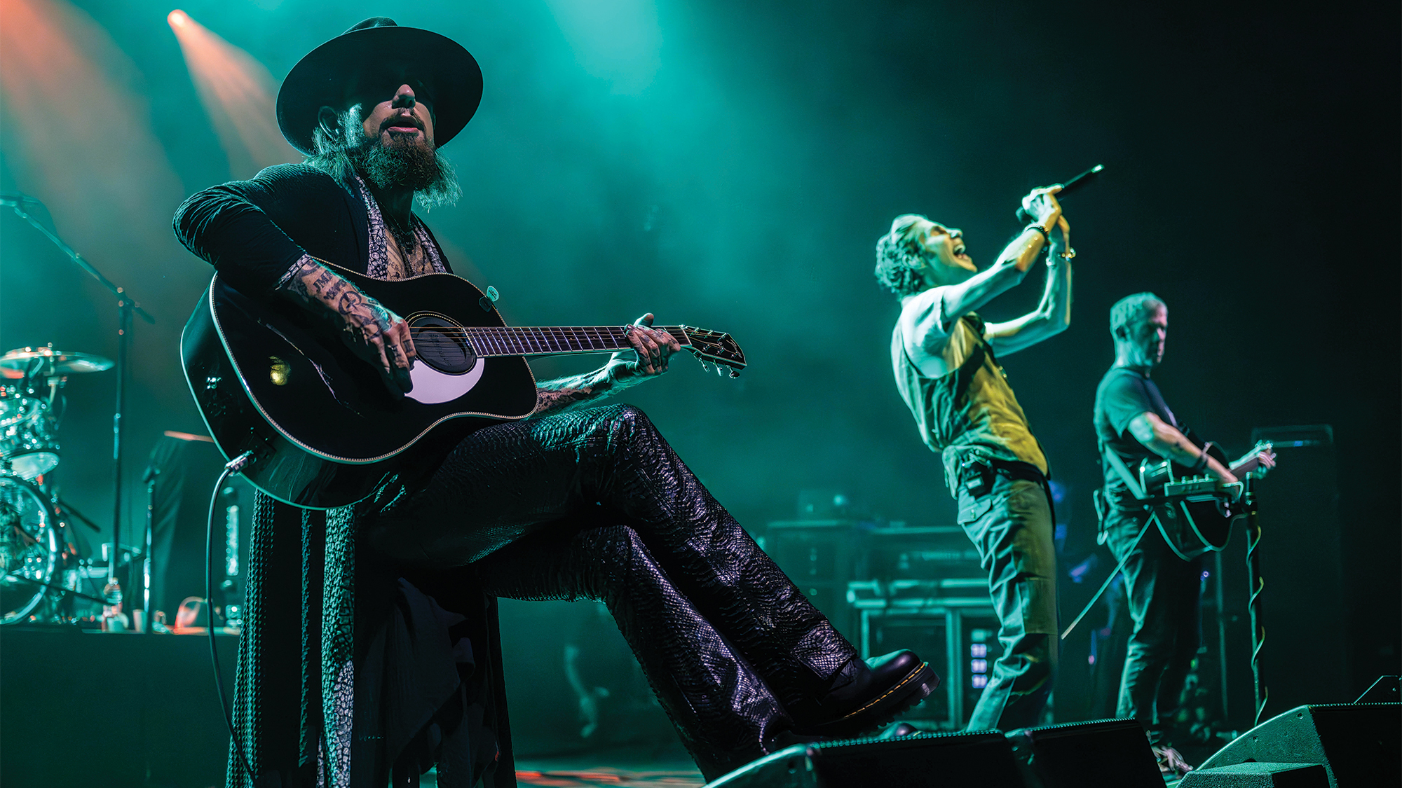 Jane’s Addiction play at L’Olympia, in Paris, June 26, 2024. “I’m rediscovering what was so magical about those early days,” Navarro told Guitar Player at the time.