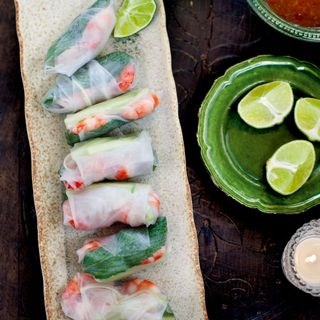 Prawn and Mint Rice Paper Rolls with Sweet Chilli Sauce