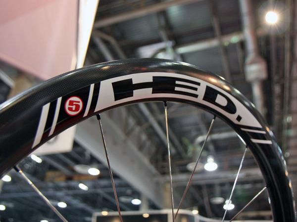 HED's new Stinger 5 is specifically built for tires measuring 25mm or wider and includes extra plies of carbon for durability - anything else thinking 'cross?