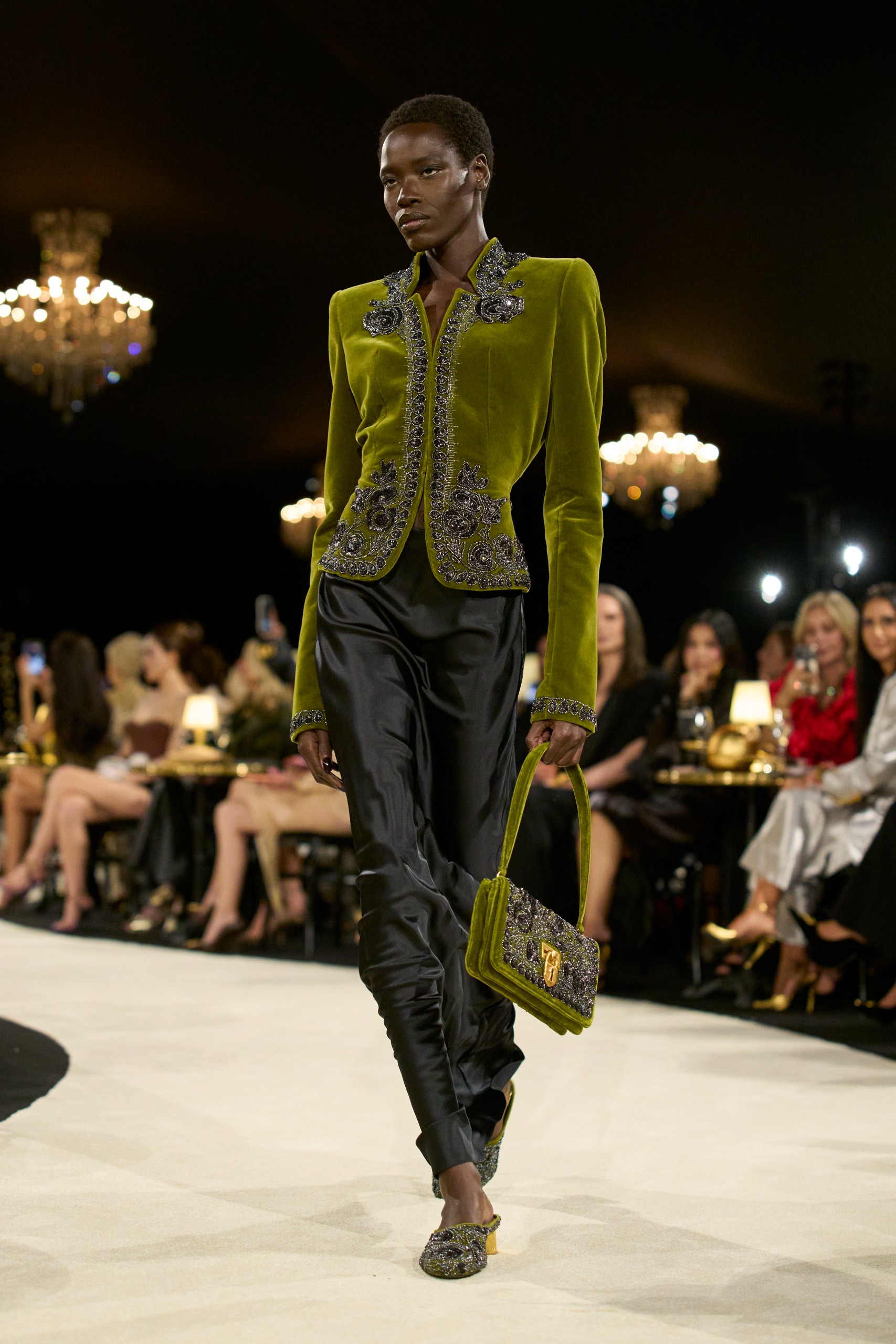 Schiaparelli S/S 27 runway