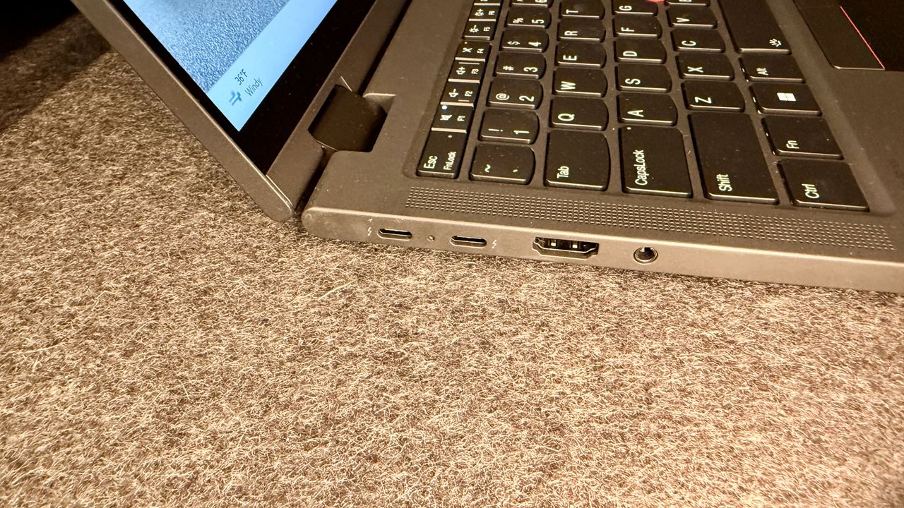 Lenovo | ThinkPad T14s 2-in-1 Gen 1