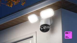 Reolink TrackFlex Floodlight WiFi Camera