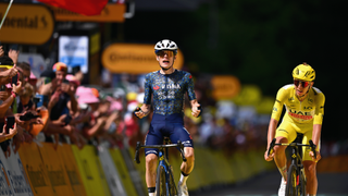 Jonas Vingegaard beat Tadej Pogačar on stage 11 of this year's Tour de France