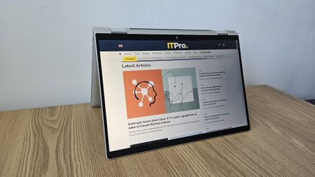 The HP ZBook XG1i on a desk
