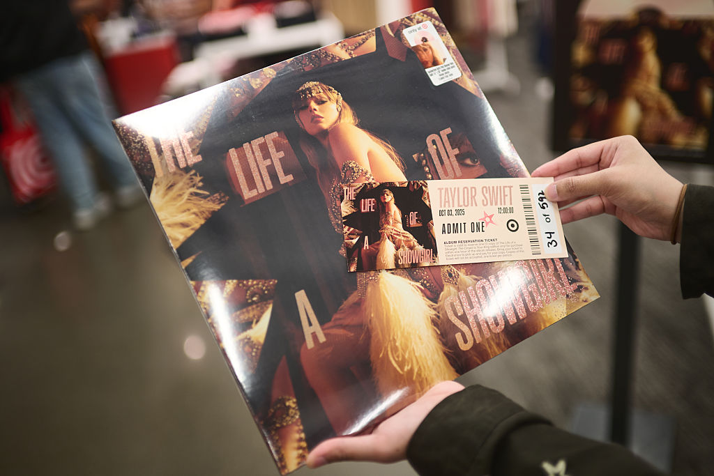 Fans Line Up At Target For Midnight Release Of Taylor Swift&#039;s New Album