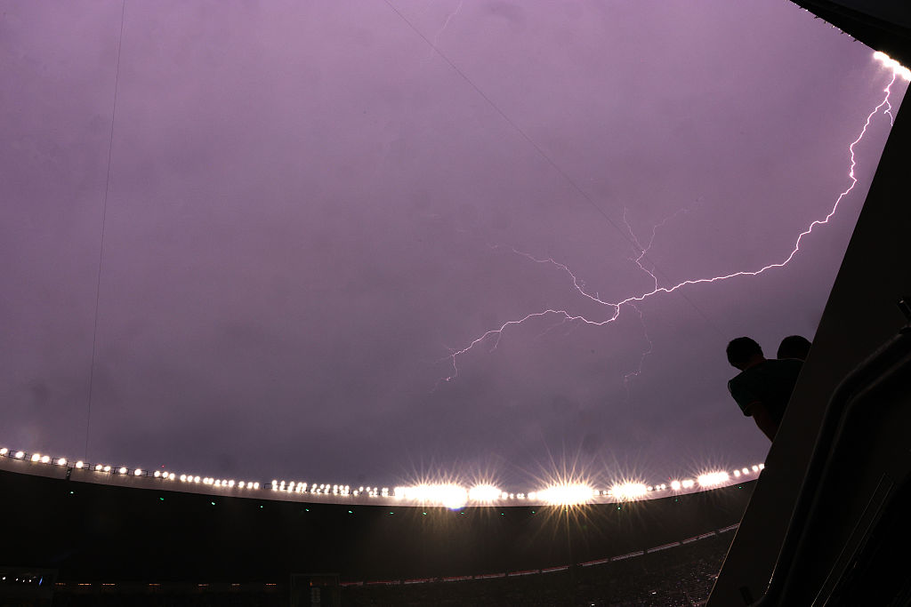 Mexico vs Ecuador was delayed by an hour due to lightning