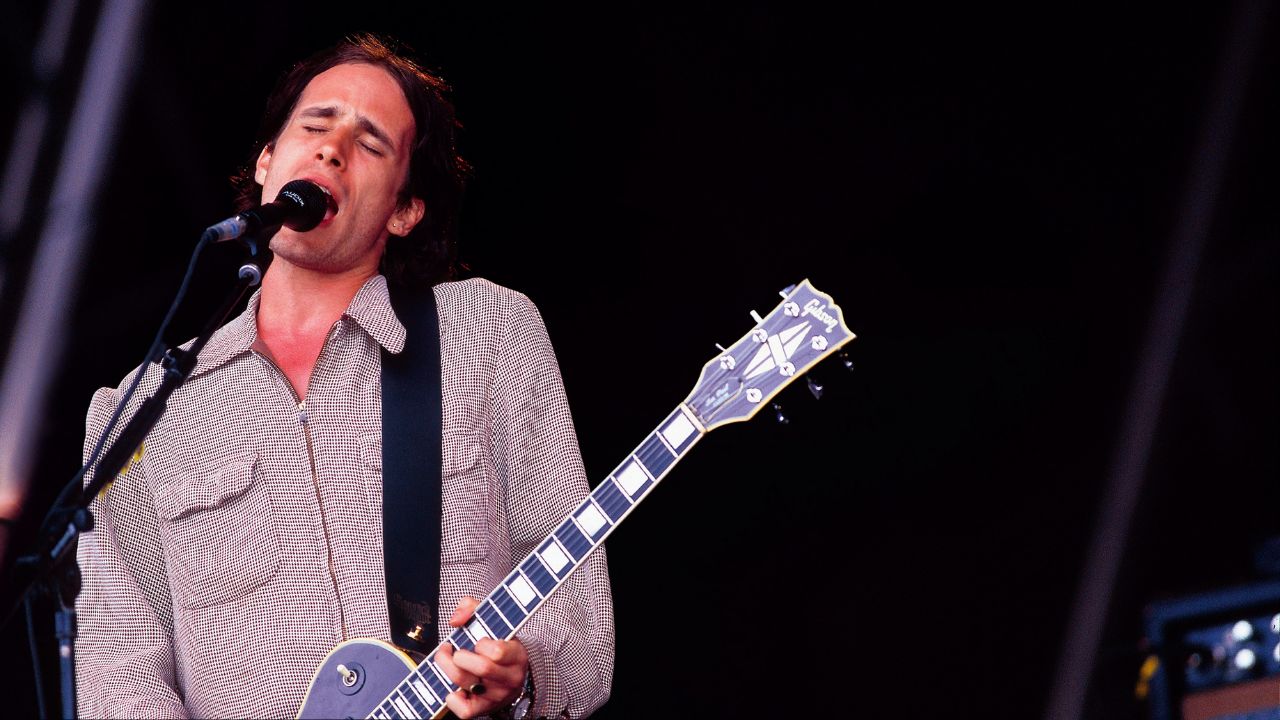 Jeff Buckley performs live