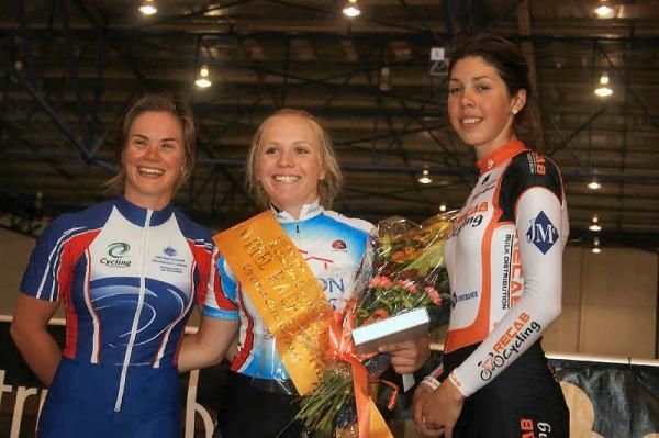 Women's wheel race podium (L-R): Rebecca Werner, Emma Lawson and Georgie Baker.