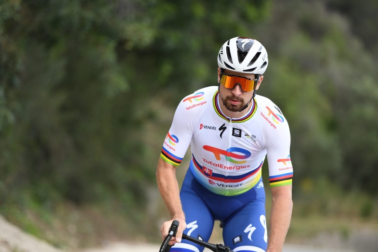 www.cyclingnews.com