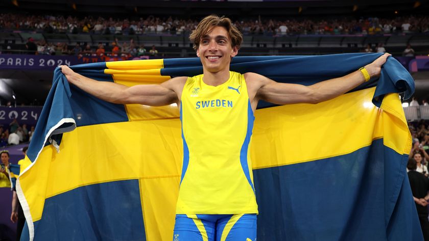 Gold medalist Armand Duplantis of Sweden celebrates after setting a new world record during the Men&#039;s Pole Vault Final on day ten of the Olympic Games Paris 2024 at Stade de France on August 05, 2024 in Paris, France.
