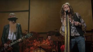 Steven Tyler and Billy Gibbons perform Fleetwood Mac's Rattlesnake Shake