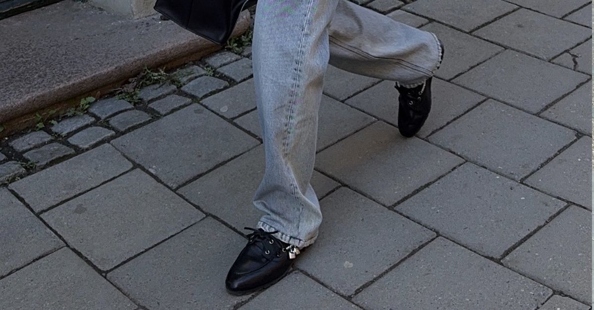 Londoners Will Wear These Shoes with Jeans in 2026