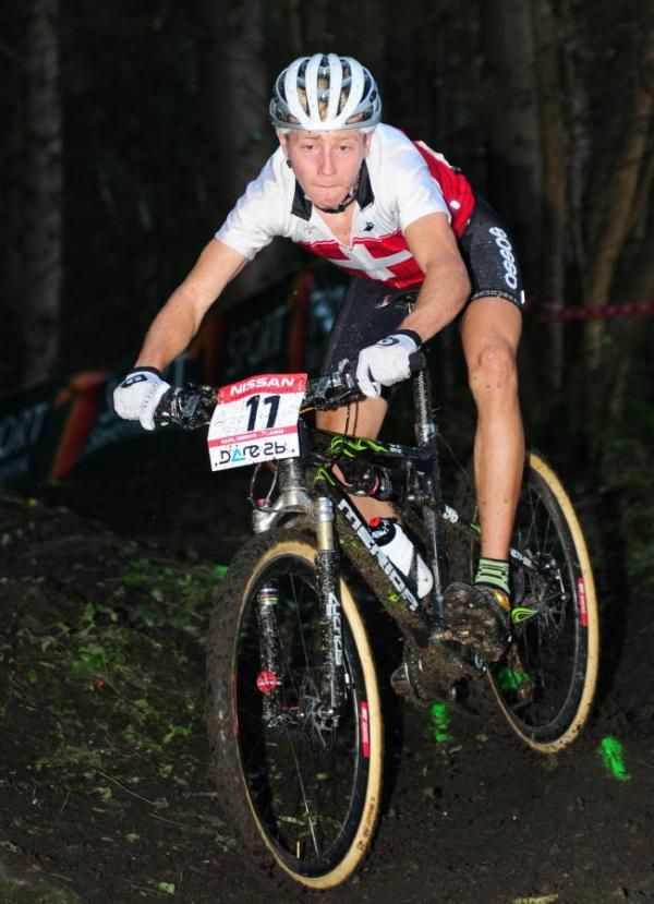 Matthias Stirnemann (Switzerland) descending a steep gully