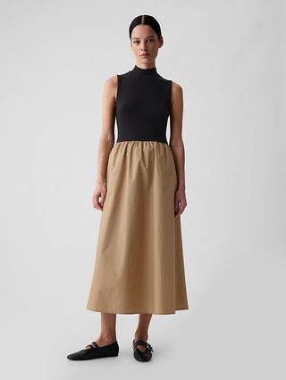 Midi dress with collar and mixed materials