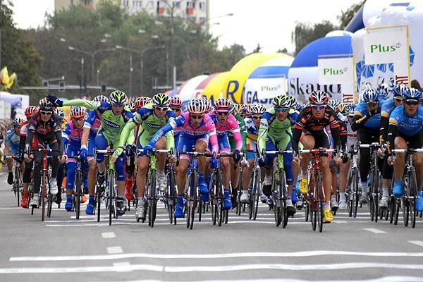 Liquigas riders signal danger.