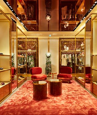Merchants of Venice: Dolce & Gabbana opens a splendid store in Palazzo ...