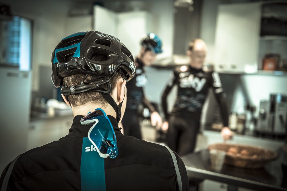 Chris Froome and Salvatore Puccio have a chat at the Team Sky house before riding out