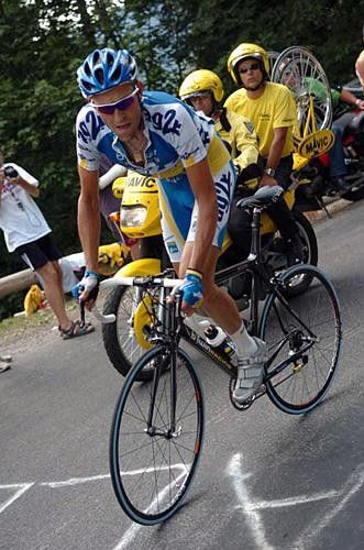 Christophe Moreau (AG2R) climbing well today