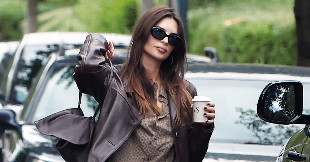 Emily Ratajkowski Wore the New It Shirt Trend For Fall 2025