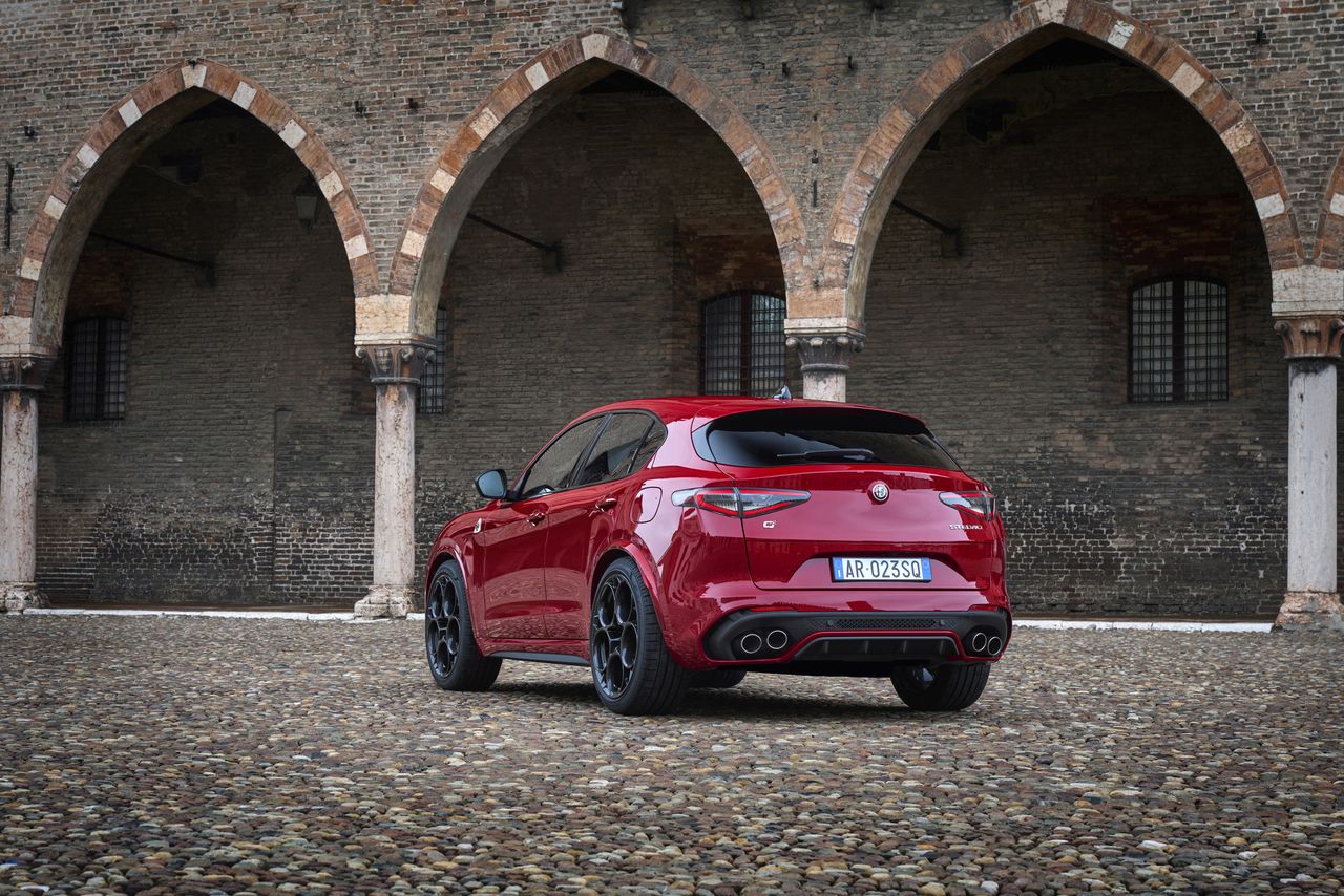 Red car