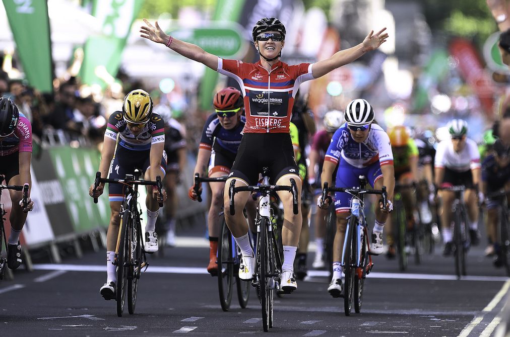 Jolien D'hoore wins stage 5 of the Ovo Women's Tour.