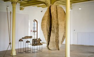Talk of the town: Wrocław remembers artist Magdalena Abakanowicz