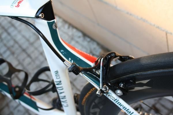 Campagnolo has told us that it expected mostly amateurs to go for its recently reintroduced dual-pivot rear brake option but Philippe Gilbert (Omega-Pharma Lotto) has apparently done so as well for additional braking power.
