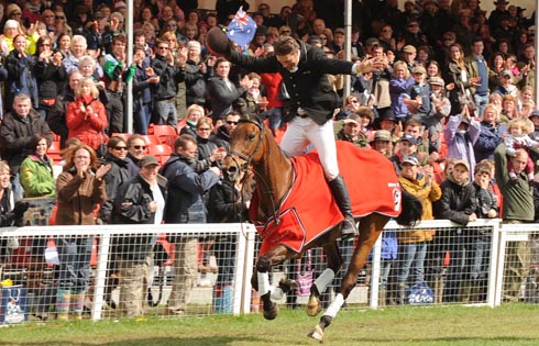 Badminton-Horse-TRials-show-jumping-2010-.jpg