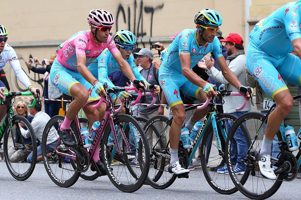 Vincenzo Nibali (Astana) rides into Turin in pink as the winner of the 2016 Giro d&rsquo;Italia