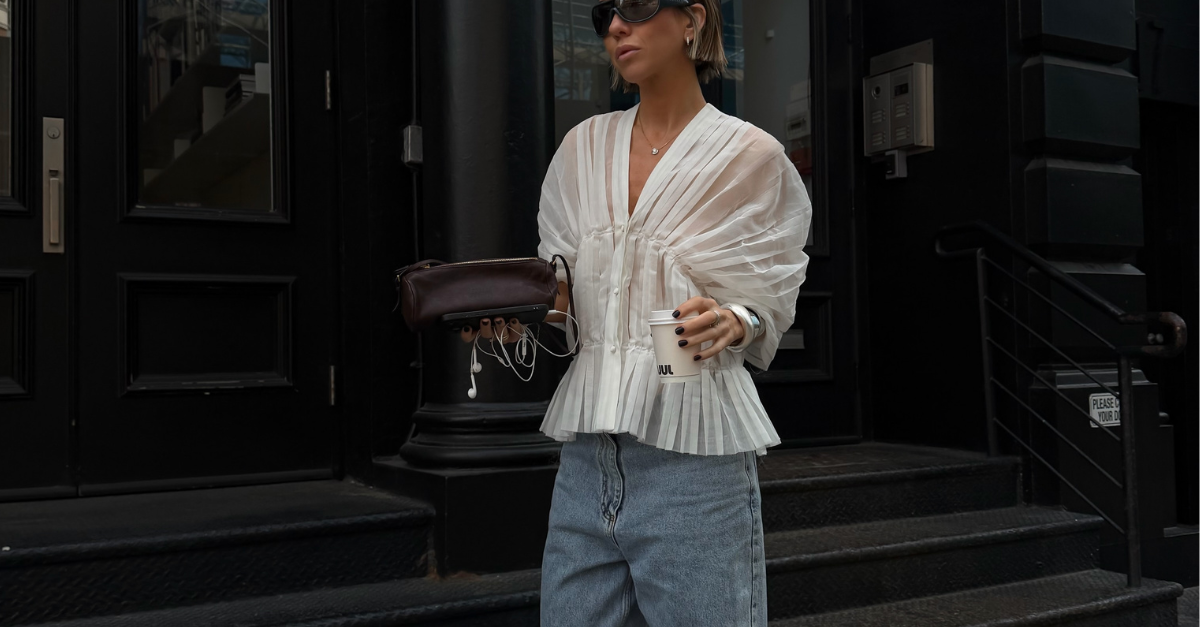 How to Wear Jeans and Black Sandals Like a Chic New Yorker