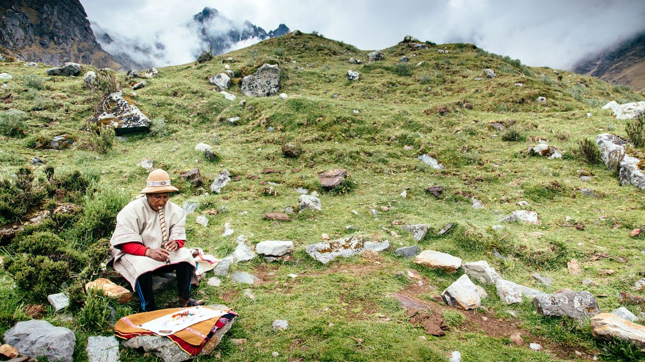 Salkanktay Trail with Mountain Lodges of Peru