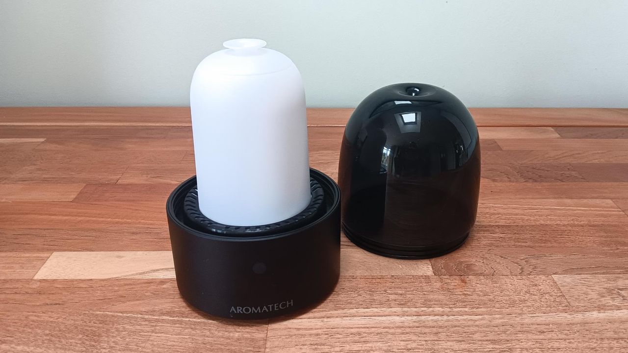 AromaDream diffuser with top removed