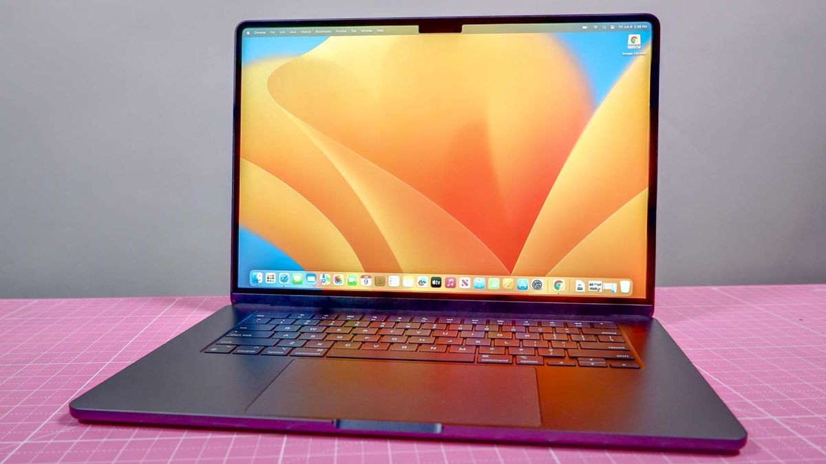 15-inch MacBook Air with M2 chip - Starlight
