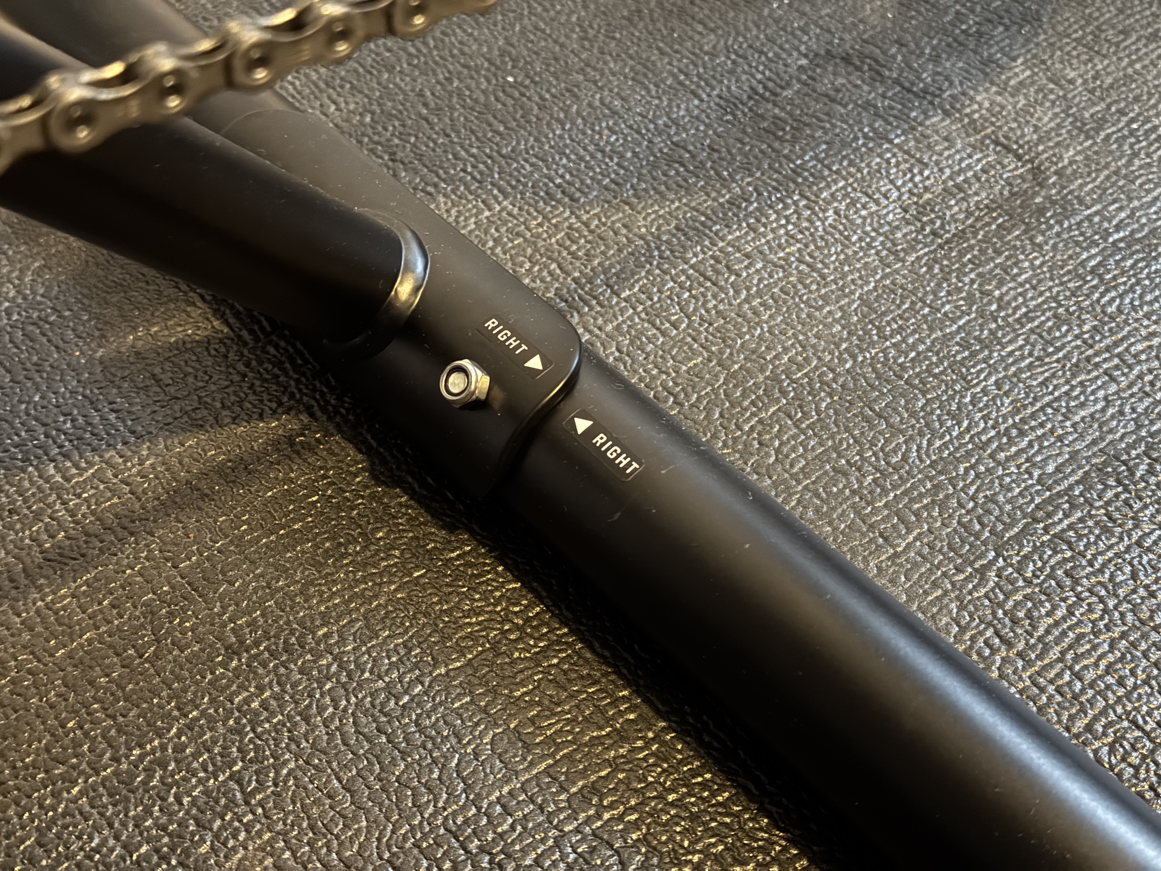 Van Rysel D100 Trainer with Zwift Cog