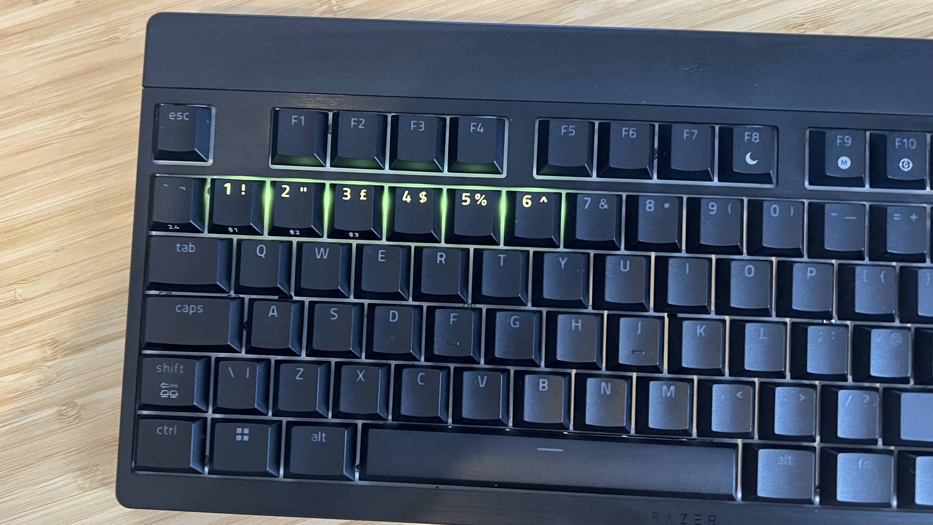 Battery indicator LEDs on number row of Razer Blackwidow V4 Low Profile gaming keyboard