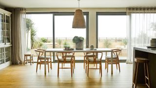 oak effect laminate flooring in kitchen diner