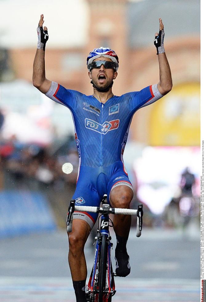 A victorious Nacer Bouhanni (FDJ) at the end of stage 4 of the Giro d'Italia