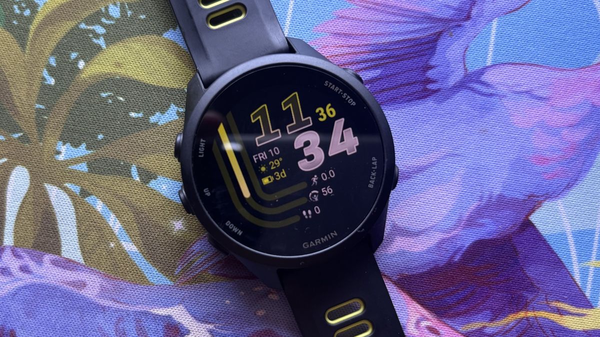 Garmin Forerunner 170 review: A solid running watch with no surprises