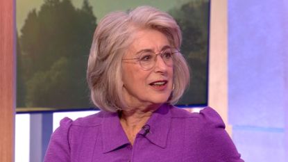 a headshot of maureen lipman