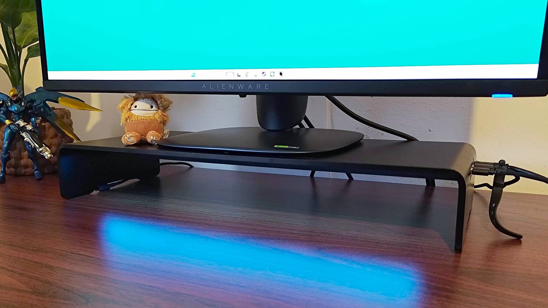 Razer Monitor Stand Chroma review: “a pretty but flawed premium RGB ...