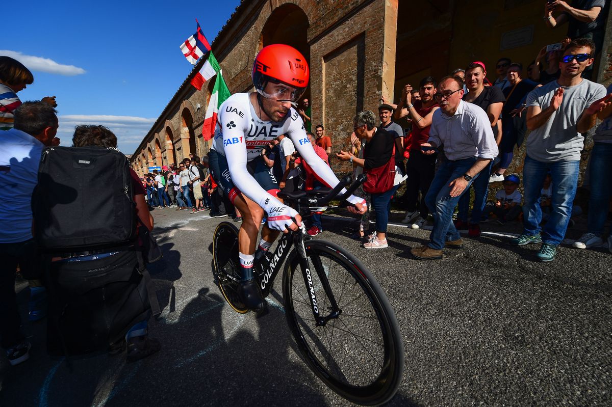 Diego Ulissi (Team UAE Emirates) on the climb